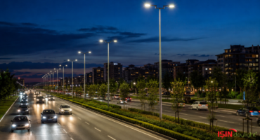 Yoğun Trafikli Bölgelerde Doğru Aydınlatma Direği Seçiminin Önemi